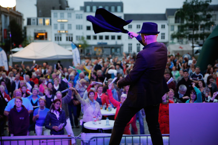 Vlaanderen zingt @ Turnhout, picture 22, photographed by Gino Verhulst - FrontView Magazine