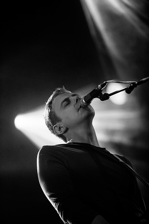 Girls in Hawaii @ Leffingeleuren 2013, picture 4, photographed by Jonas Wallecan - FrontView Magazine