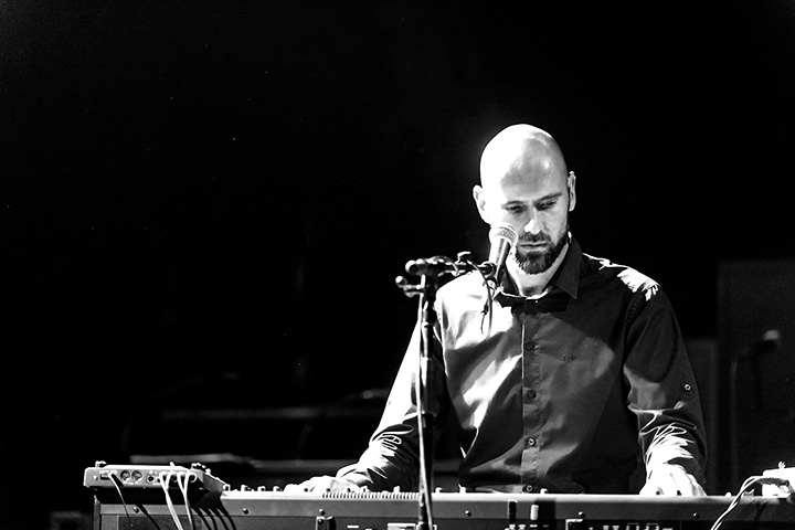 Delvis @ Leffingeleuren 2013, picture 2, photographed by Jonas Wallecan - FrontView Magazine