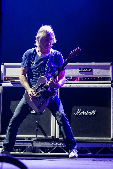 Status Quo @ Top 2000 in Concert, picture 5, photographed by Edwin Houdevelt - FrontView Magazine
