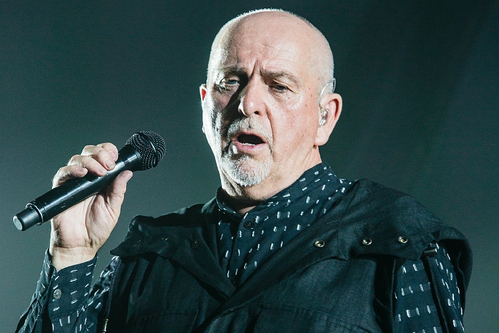 Peter Gabriel @ Vorst Nationaal, picture 2, photographed by Edwin Houdevelt - FrontView Magazine