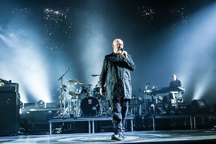Peter Gabriel @ Vorst Nationaal, picture 23, photographed by Edwin Houdevelt - FrontView Magazine