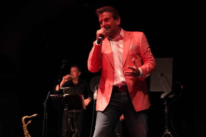 Schlagerfestival 2013 @ Posthoorn, Hamont, picture 14, photographed by Heidi Elen - FrontView Magazine