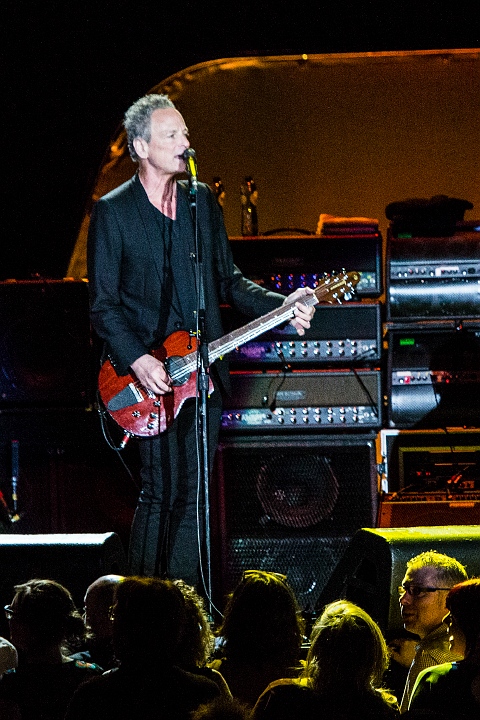 Fleetwood Mac @ Sportpaleis, picture 7, photographed by Edwin Houdevelt - FrontView Magazine