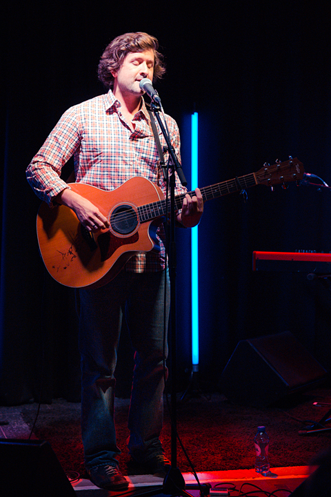 Tom Helsen @ Het Depot, picture 3, photographed by Elke Briers - FrontView Magazine