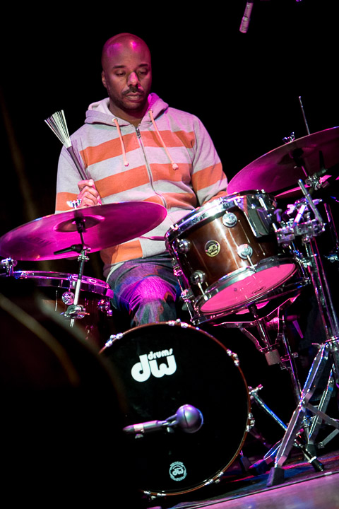 Marc Ribot Trio @ De Casino, picture 2, photographed by kevin Van  Looy - FrontView Magazine