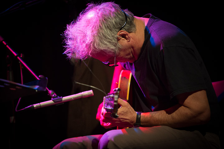 Marc Ribot Trio @ De Casino, picture 18, photographed by kevin Van  Looy - FrontView Magazine