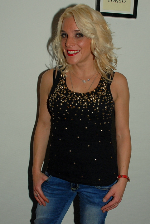 CD voorstelling Jo Vally @ Keerbergen, picture 25, photographed by Peter Minnebo - FrontView Magazine