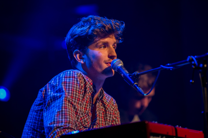 Tout va Bien met Wouter van Gestel @ De Roma, picture 3, photographed by Guy Danneels - FrontView Magazine
