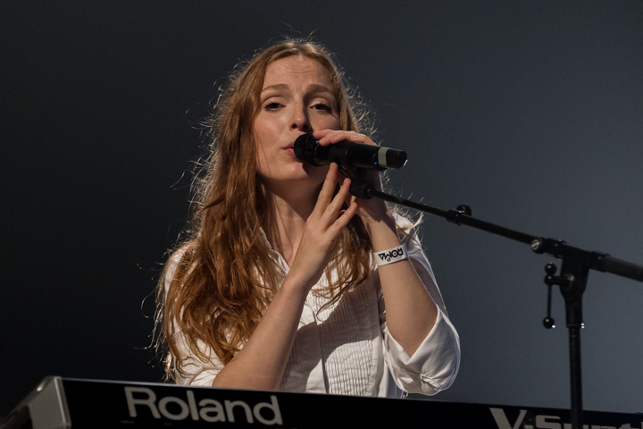 Ozark Henry - Stay Gold @ De Roma, picture 2, photographed by Guy Danneels - FrontView Magazine