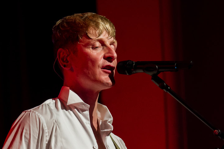 Ozark Henry - Stay Gold @ De Roma, picture 80, photographed by Guy Danneels - FrontView Magazine