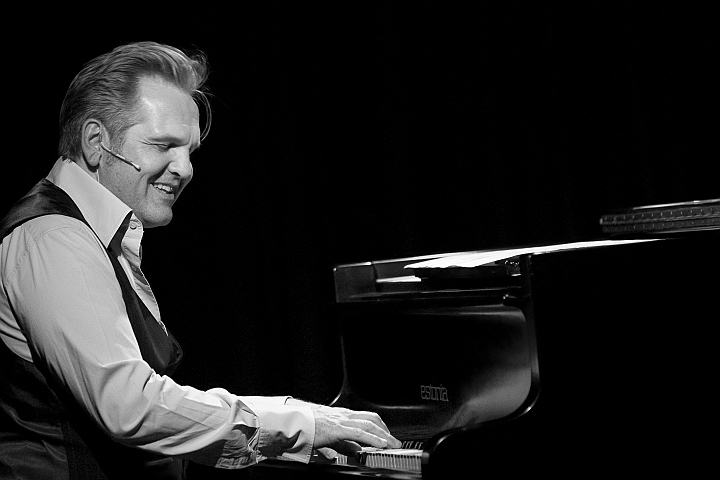 Raf Walschaerts - Jongen Toch @ De Singer - Rijkevorsel, picture 7, photographed by Martine Goetschalckx - FrontView Magazine