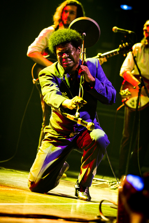 Charles Bradley & His Extraordinaires @ Ancienne Belgique, picture 5, photographed by Tom Stessens - FrontView Magazine
