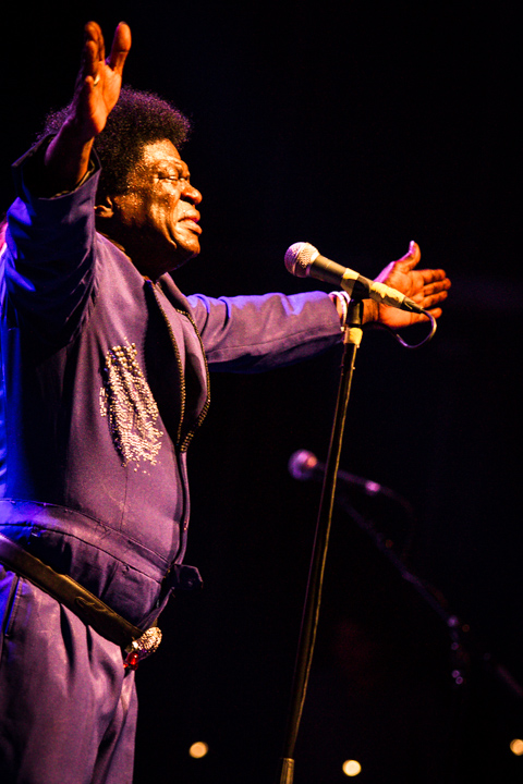 Charles Bradley & His Extraordinaires @ Ancienne Belgique, picture 14, photographed by Tom Stessens - FrontView Magazine