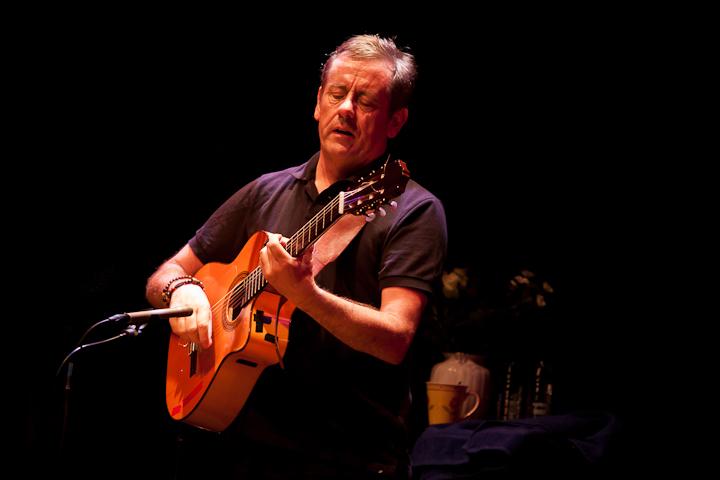 Luka Bloom @ De Warande, picture 3, photographed by Carine Wouters - FrontView Magazine