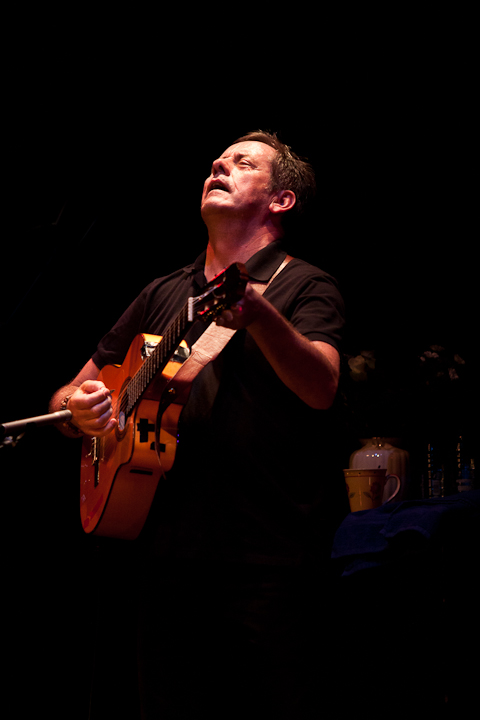 Luka Bloom @ De Warande, picture 9, photographed by Carine Wouters - FrontView Magazine
