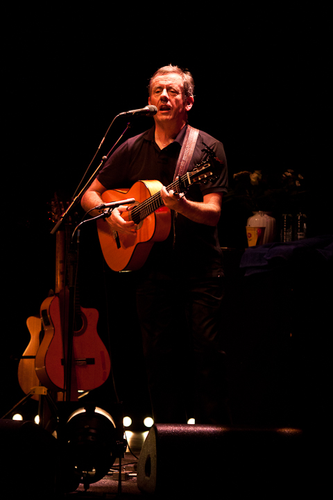 Luka Bloom @ De Warande, picture 12, photographed by Carine Wouters - FrontView Magazine