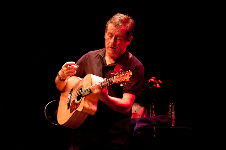 Luka Bloom @ De Warande, picture 20, photographed by Carine Wouters - FrontView Magazine