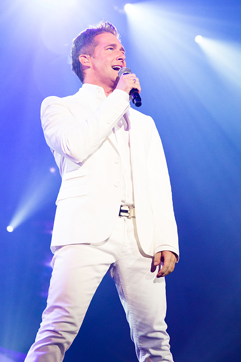 Christoff & Vrienden XL @ Ethias Arena, picture 3, photographed by Elke Briers - FrontView Magazine