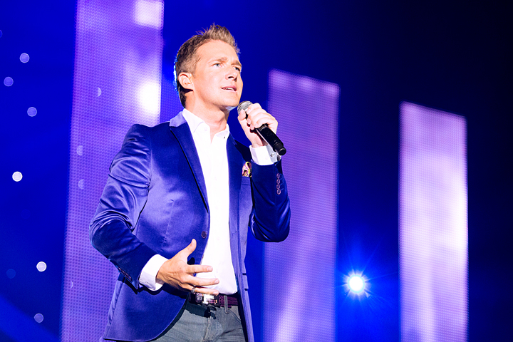 Christoff & Vrienden XL @ Ethias Arena, picture 37, photographed by Elke Briers - FrontView Magazine