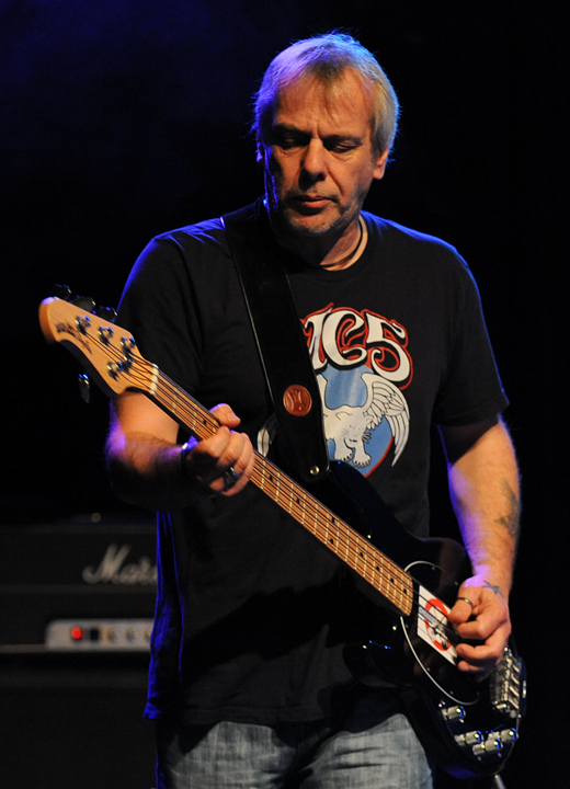 John Coghlan's Quo @ Back to the Roots Fest, picture 11, photographed by Paul Nouwen - FrontView Magazine