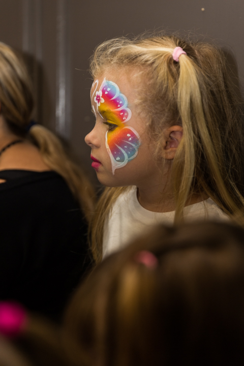 Kathleen CD Voorstelling "Vlinders" @ Kleuterschool Dol-Fijn te Liedekerke, picture 9, photographed by Guy Danneels - FrontView Magazine