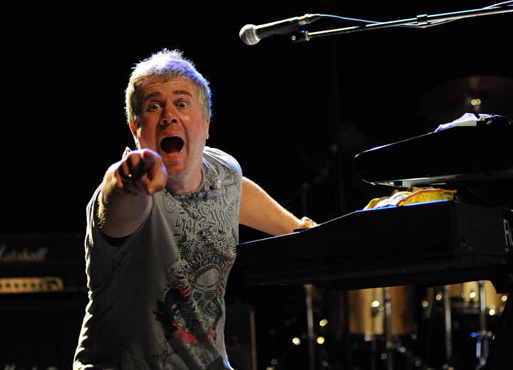 T-Rex (The music of Marc & Mickey) @ Back to the Roots Fest, picture 11, photographed by Paul Nouwen - FrontView Magazine