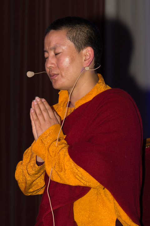 Ani Choying Drolma @ Casino Chaudfontaine, picture 16, photographed by Guy Danneels - FrontView Magazine