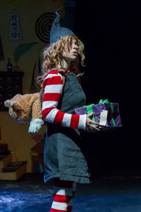 Lotje @ Fakkelteater te Antwerpen, picture 17, photographed by Guy Danneels - FrontView Magazine