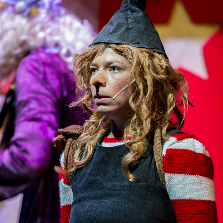 Lotje @ Fakkelteater te Antwerpen, picture 25, photographed by Guy Danneels - FrontView Magazine