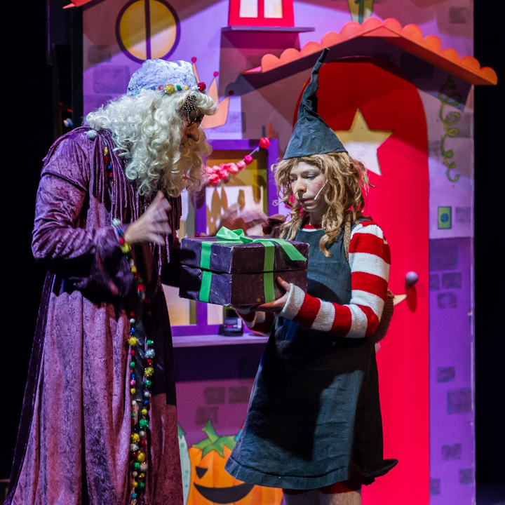 Lotje @ Fakkelteater te Antwerpen, picture 26, photographed by Guy Danneels - FrontView Magazine