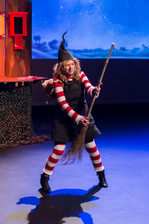 Lotje @ Fakkelteater te Antwerpen, picture 29, photographed by Guy Danneels - FrontView Magazine
