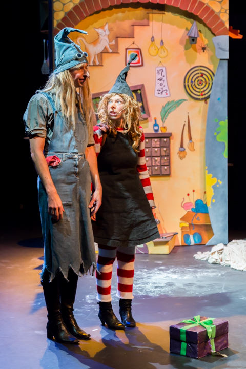 Lotje @ Fakkelteater te Antwerpen, picture 38, photographed by Guy Danneels - FrontView Magazine