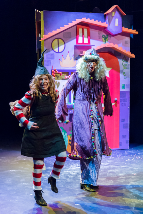 Lotje @ Fakkelteater te Antwerpen, picture 45, photographed by Guy Danneels - FrontView Magazine