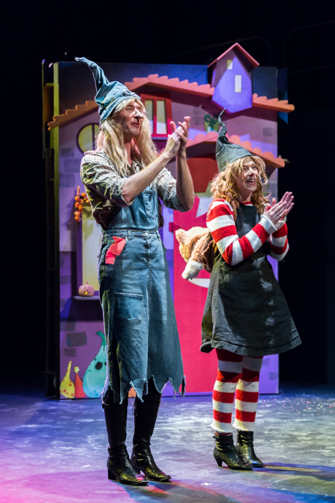 Lotje @ Fakkelteater te Antwerpen, picture 55, photographed by Guy Danneels - FrontView Magazine