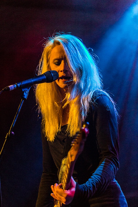 Reena Riot @ De Casino, picture 2, photographed by Edwin Houdevelt - FrontView Magazine
