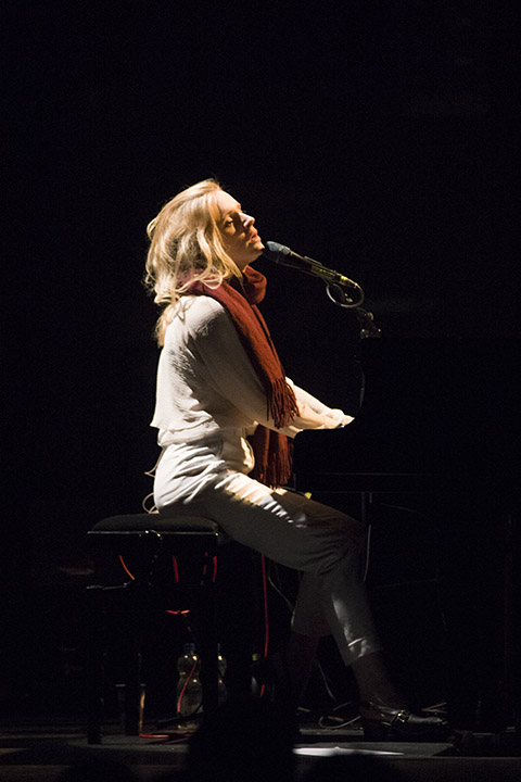 Agnes Obel @ Koninklijk Circus, foto 13, foto's door Jef Peeters - FrontView Magazine