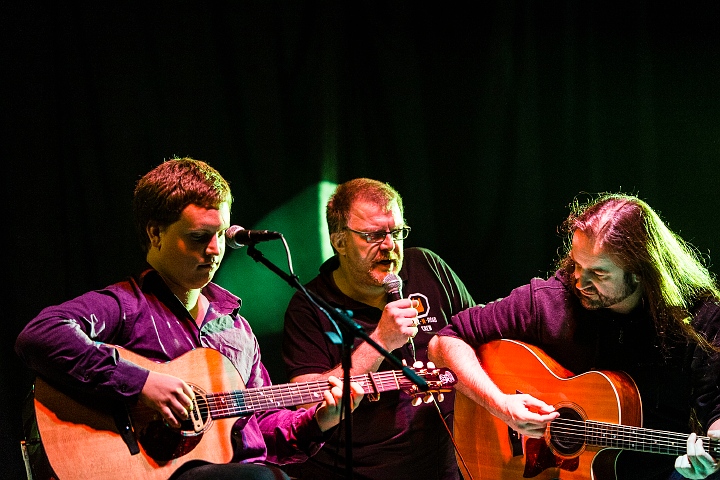 Damian Wilson @ Music Centre Stage, picture 26, photographed by Edwin Houdevelt - FrontView Magazine