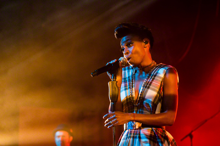 Morcheeba @ Het Depot, picture 1, photographed by Kurt Jacobs - FrontView Magazine