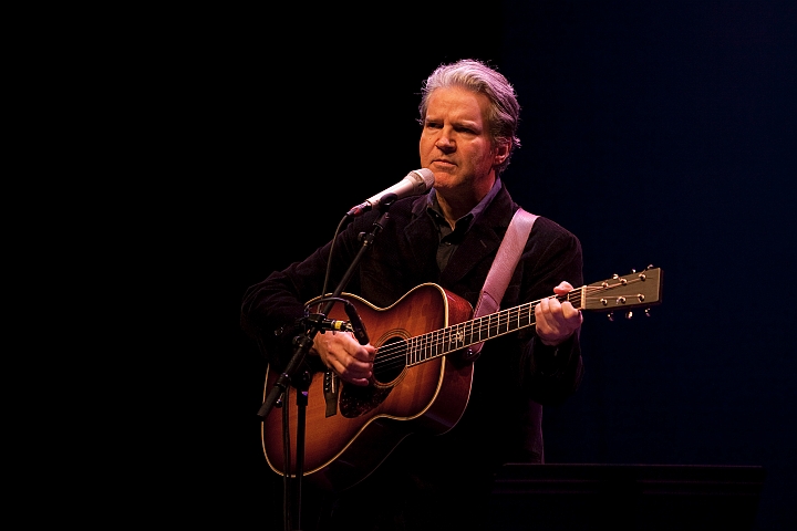 Lloyd Cole - Standards @ De Warande - Turnhout, picture 3, photographed by Martine Goetschalckx - FrontView Magazine