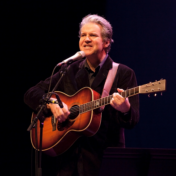 Lloyd Cole - Standards @ De Warande - Turnhout, picture 9, photographed by Martine Goetschalckx - FrontView Magazine