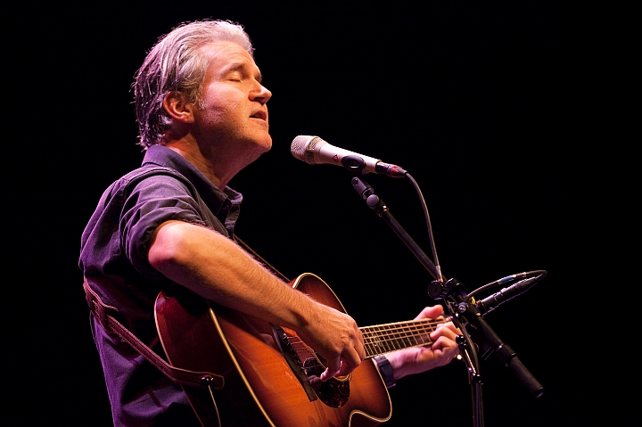 Lloyd Cole - Standards @ De Warande - Turnhout, picture 10, photographed by Martine Goetschalckx - FrontView Magazine