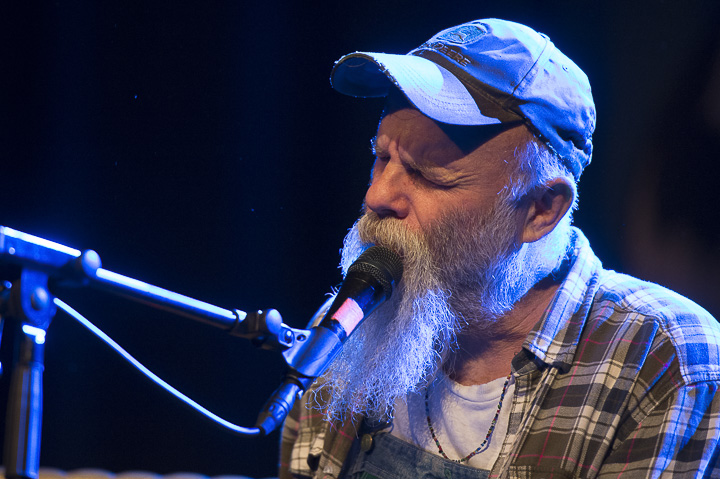 Seasick Steve @ Trix, picture 1, photographed by Steven Stausens - FrontView Magazine
