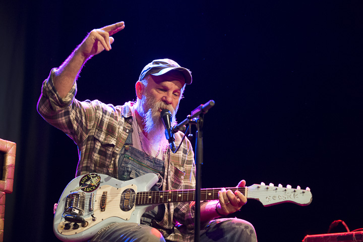 Seasick Steve @ Trix, picture 7, photographed by Steven Stausens - FrontView Magazine