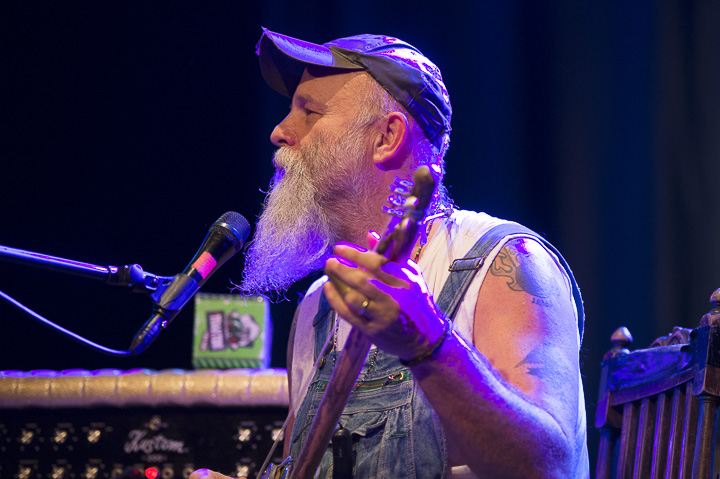 Seasick Steve @ Trix, picture 26, photographed by Steven Stausens - FrontView Magazine