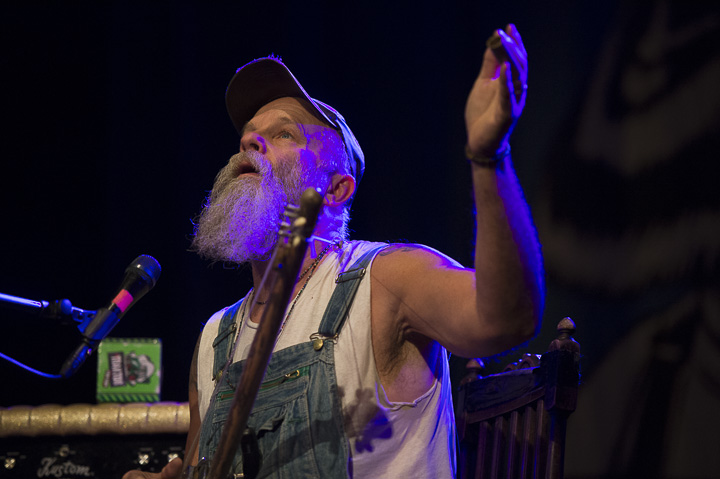 Seasick Steve @ Trix, picture 37, photographed by Steven Stausens - FrontView Magazine