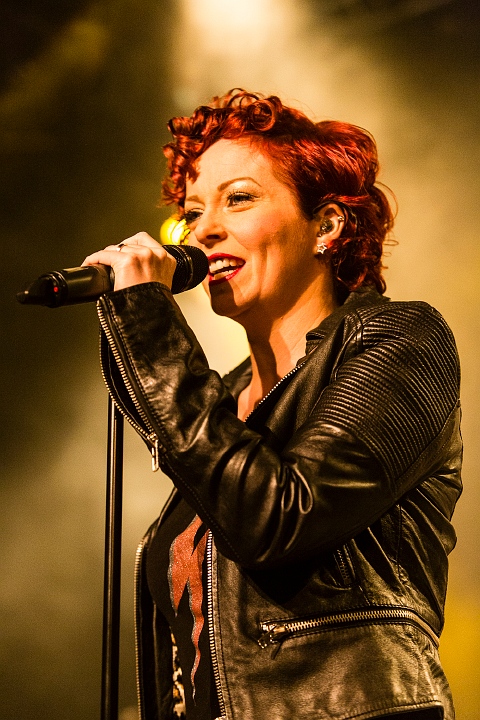 Anneke Van Giersbergen @ Effenaar, picture 1, photographed by Edwin Houdevelt - FrontView Magazine
