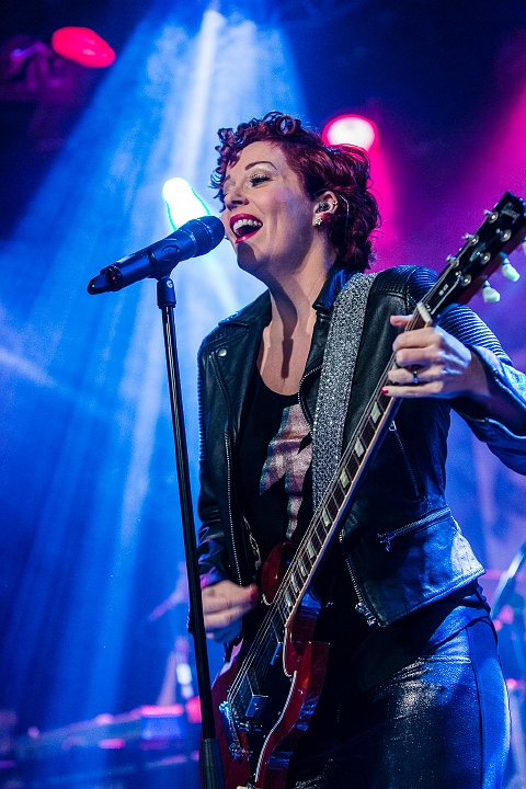 Anneke Van Giersbergen @ Effenaar, picture 6, photographed by Edwin Houdevelt - FrontView Magazine