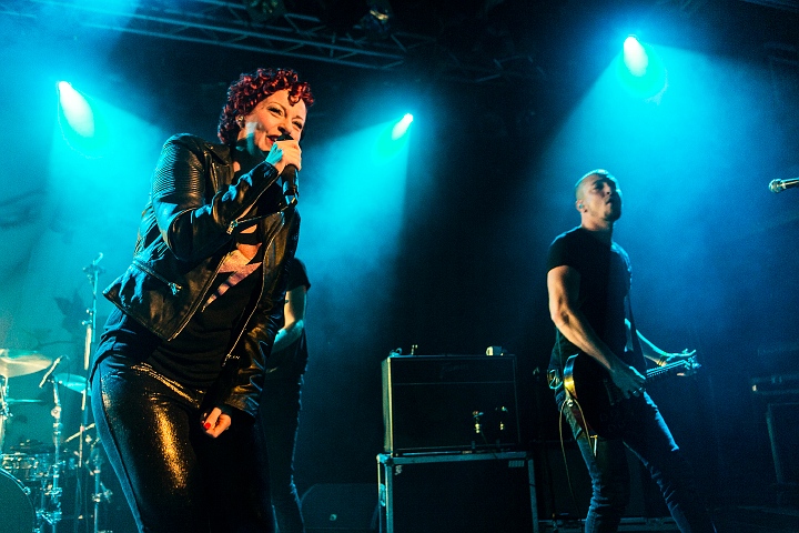 Anneke Van Giersbergen @ Effenaar, picture 13, photographed by Edwin Houdevelt - FrontView Magazine