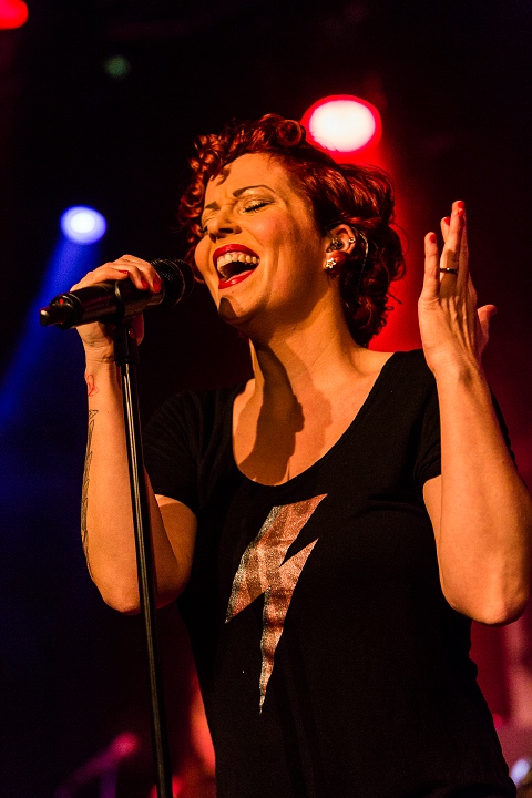 Anneke Van Giersbergen @ Effenaar, picture 15, photographed by Edwin Houdevelt - FrontView Magazine